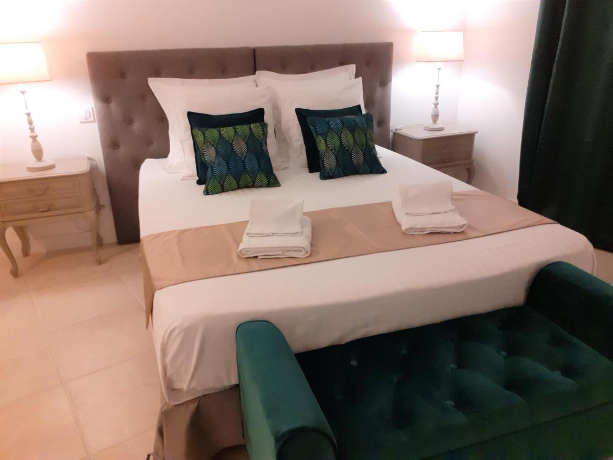 Le Clos D'Uzes - B&B المظهر الخارجي الصورة
